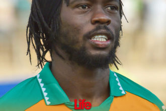 Ivory Coast's Gervais Yao Kouassi Gervinho poses ahead of the FIFA 2018 World Cup qualification football match between Ivory Coast and Gabon at The Stade la Paix in Bouaké on September 5, 2017.  / AFP PHOTO / ISSOUF SANOGO        (Photo credit should read ISSOUF SANOGO/AFP via Getty Images)