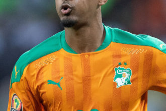 DOUALA, CAMEROON - JANUARY 16: SÉBASTIEN HALLER of Ivory Coast during the Group E Africa Cup of Nations (CAN) 2021 match between Ivory Coast and Sierra Leone at Stade de Japoma in Douala on January 16, 2022. (Photo by Visionhaus/Getty Images)