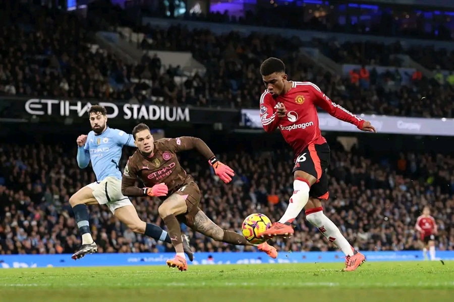 Premier League : Manchester United fait chuter City, match de fou d&rsquo;Amad Diallo