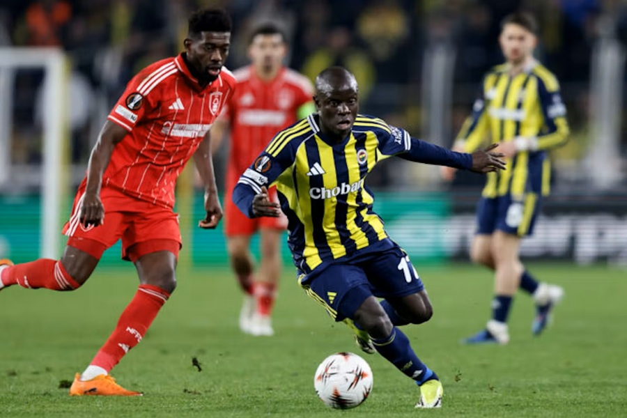 Nottingham Forest – Fenerbahçe : chaînes de diffusion, pronostic et compositions probables